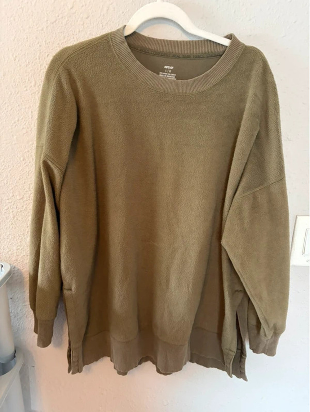 Aerie green reverse fleece crewneck size L